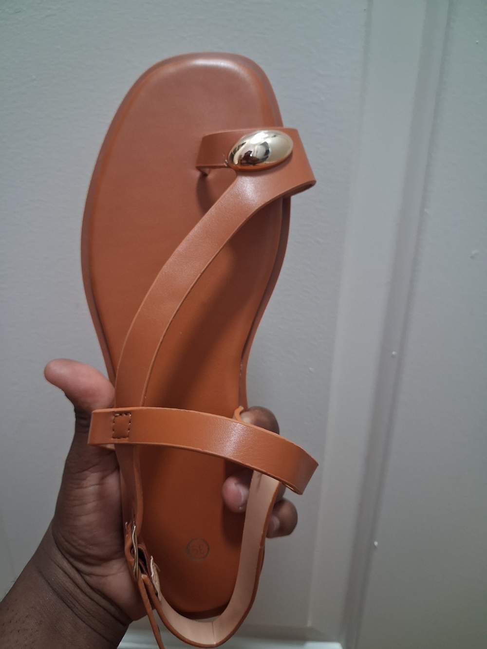 Women's Tan Thong Sandals with Gold Accent